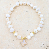 Delicate Pearl with Clover Bracelet