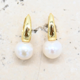 Simple Pearl Round Clasp Earrings