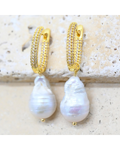 JFF-E  Gold and pearl earrings